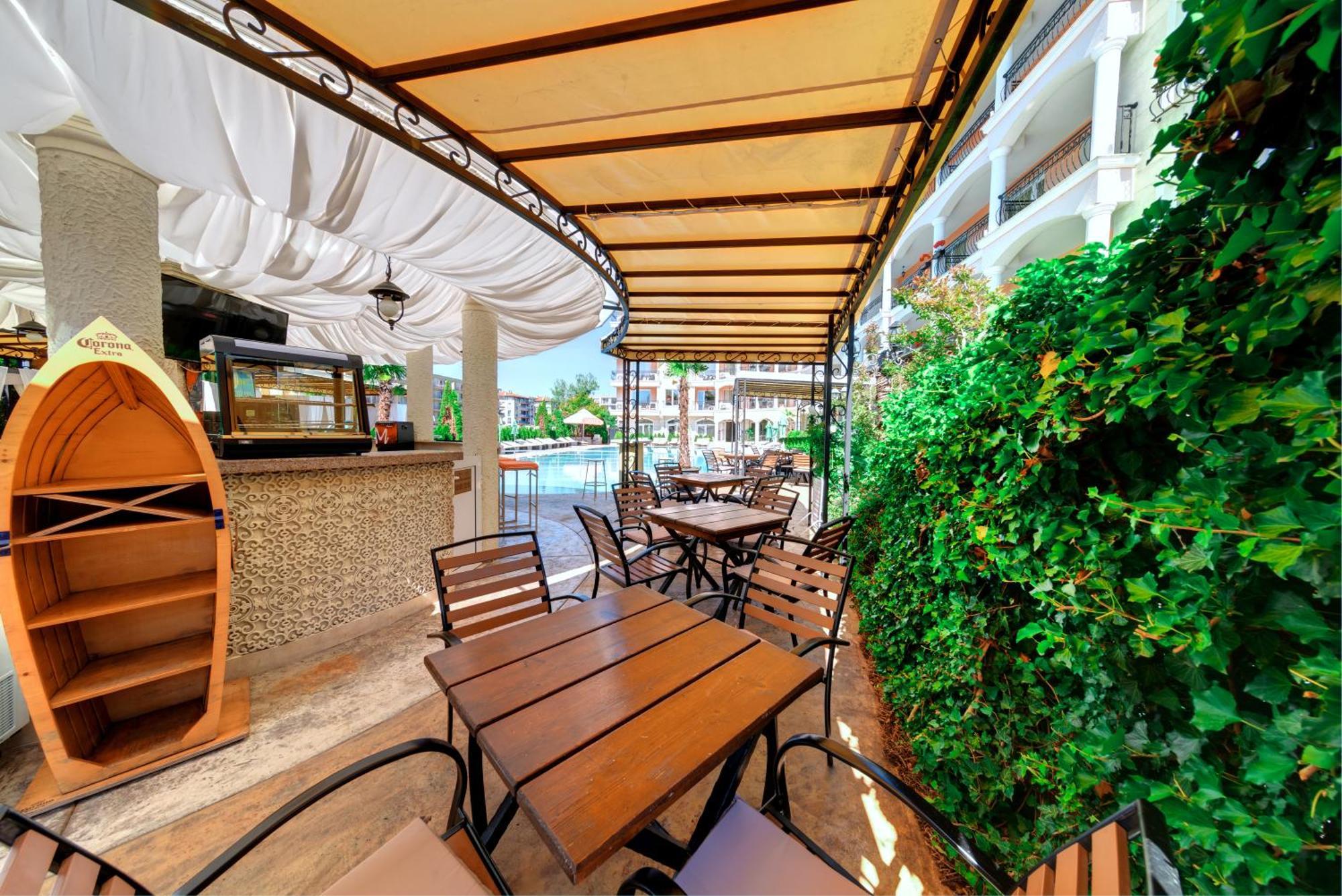 Avenue Deluxe Hotel Sunny Beach Esterno foto