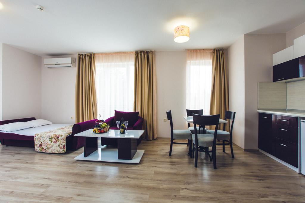 Avenue Deluxe Hotel Sunny Beach Esterno foto