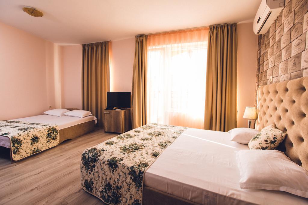 Avenue Deluxe Hotel Sunny Beach Esterno foto