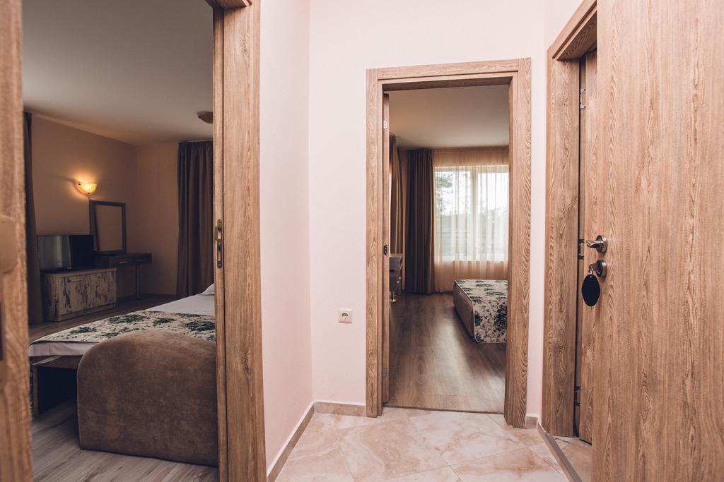 Avenue Deluxe Hotel Sunny Beach Esterno foto