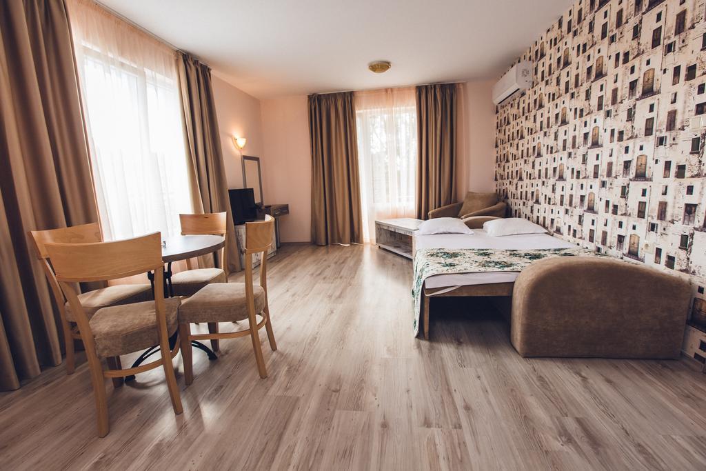 Avenue Deluxe Hotel Sunny Beach Esterno foto